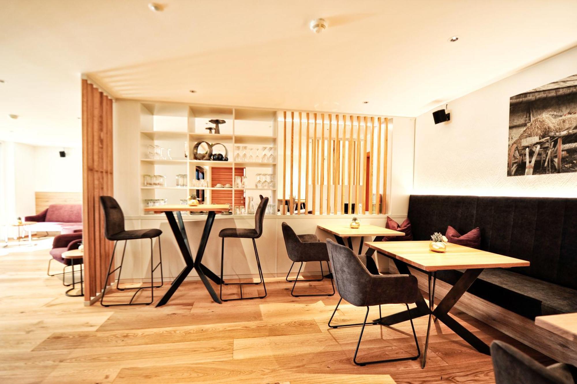 Hotel Roeck Garni Fiss Exterior photo