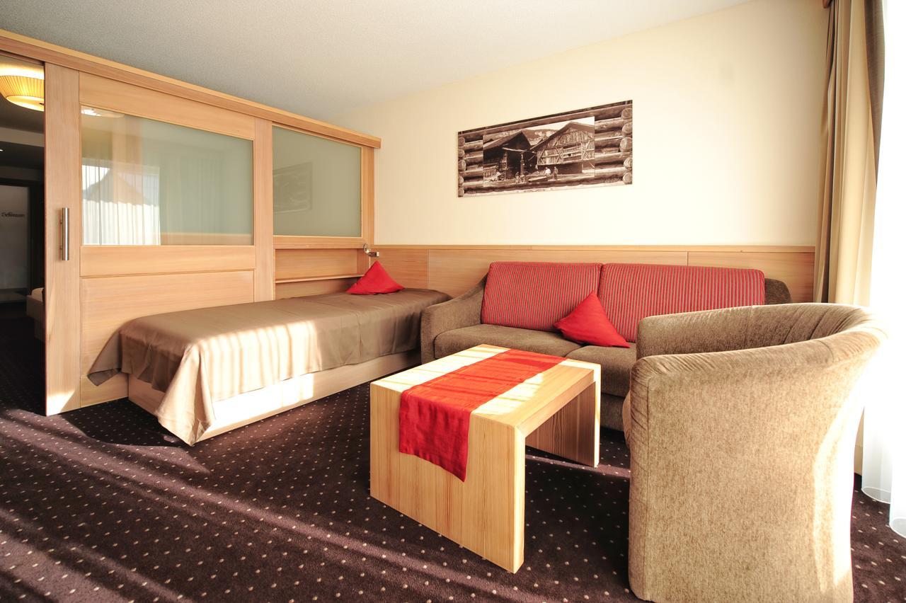 Hotel Roeck Garni Fiss Exterior photo